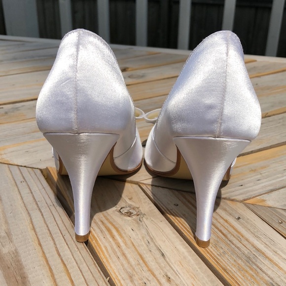 Dyeables Peep-Toe High Heels - Picture 3 of 6